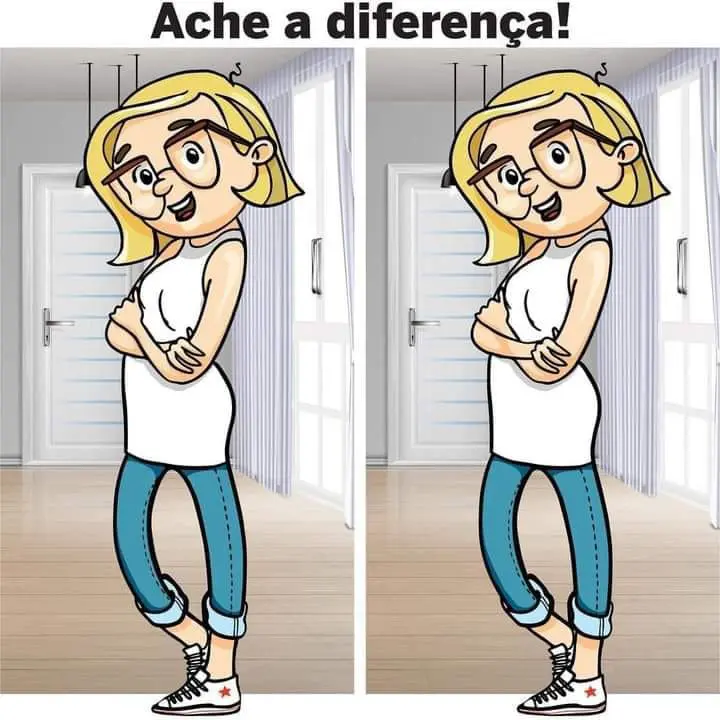 Ache a Diferença: A Menina de Óculos